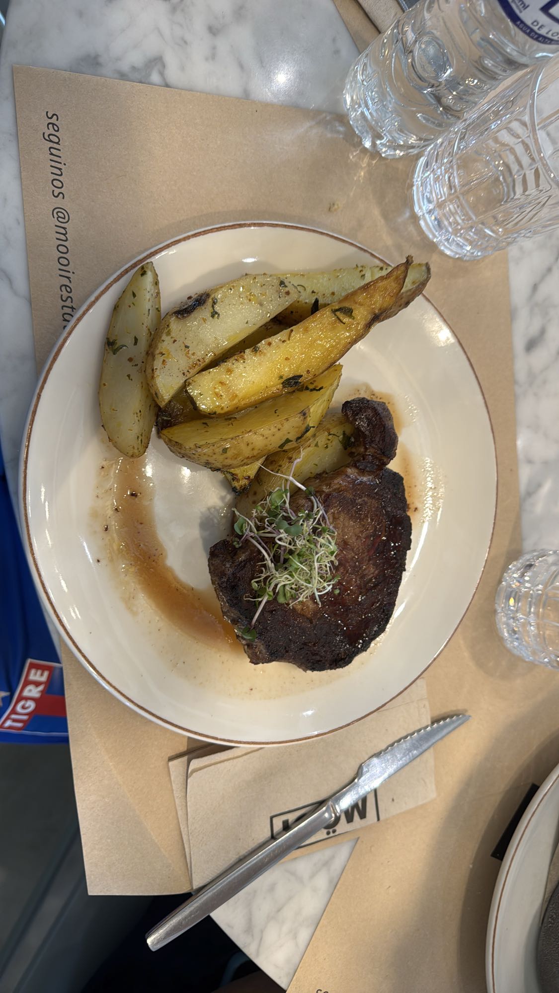 bife con papas al horno