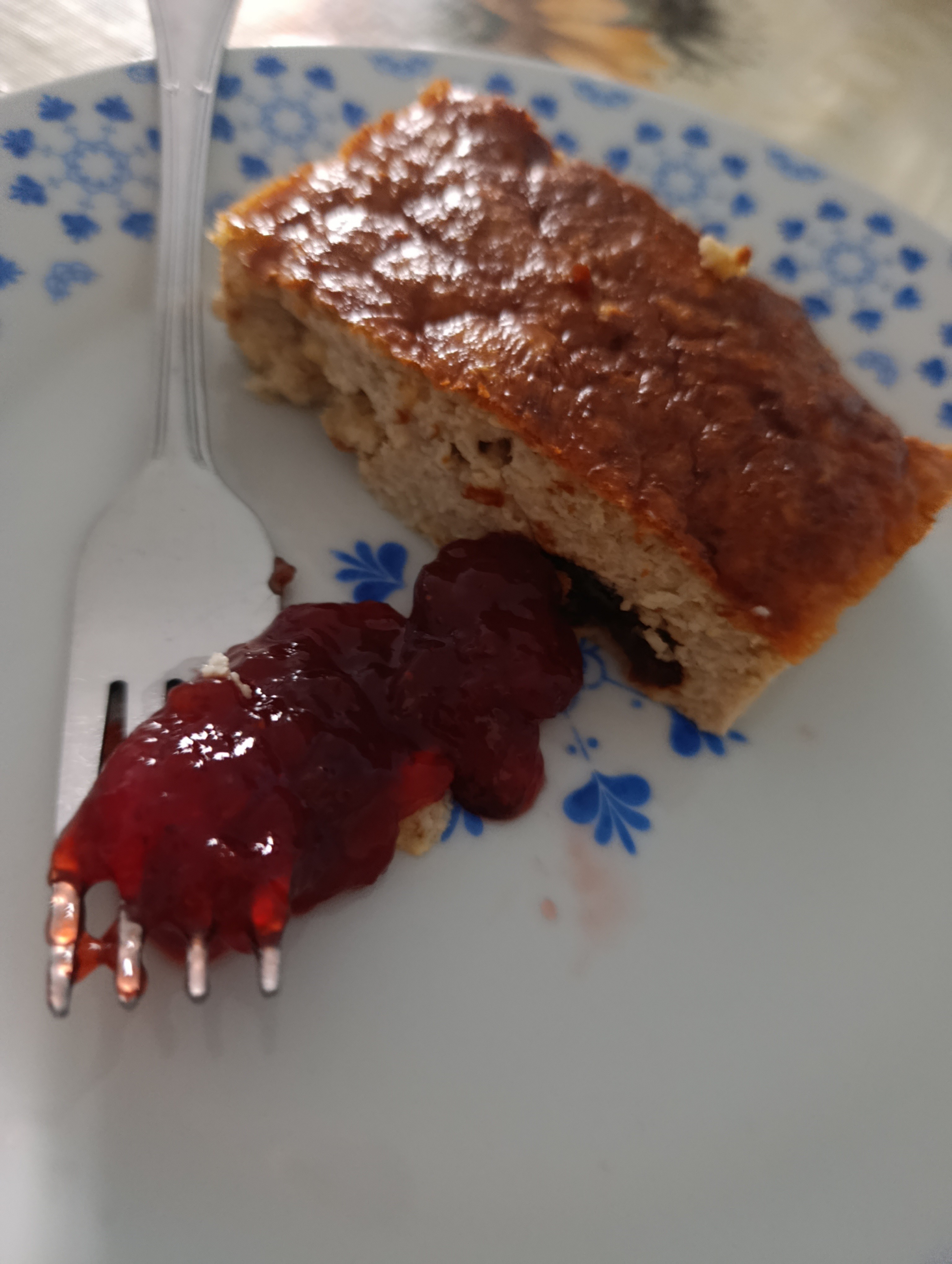 Pastel con mermelada