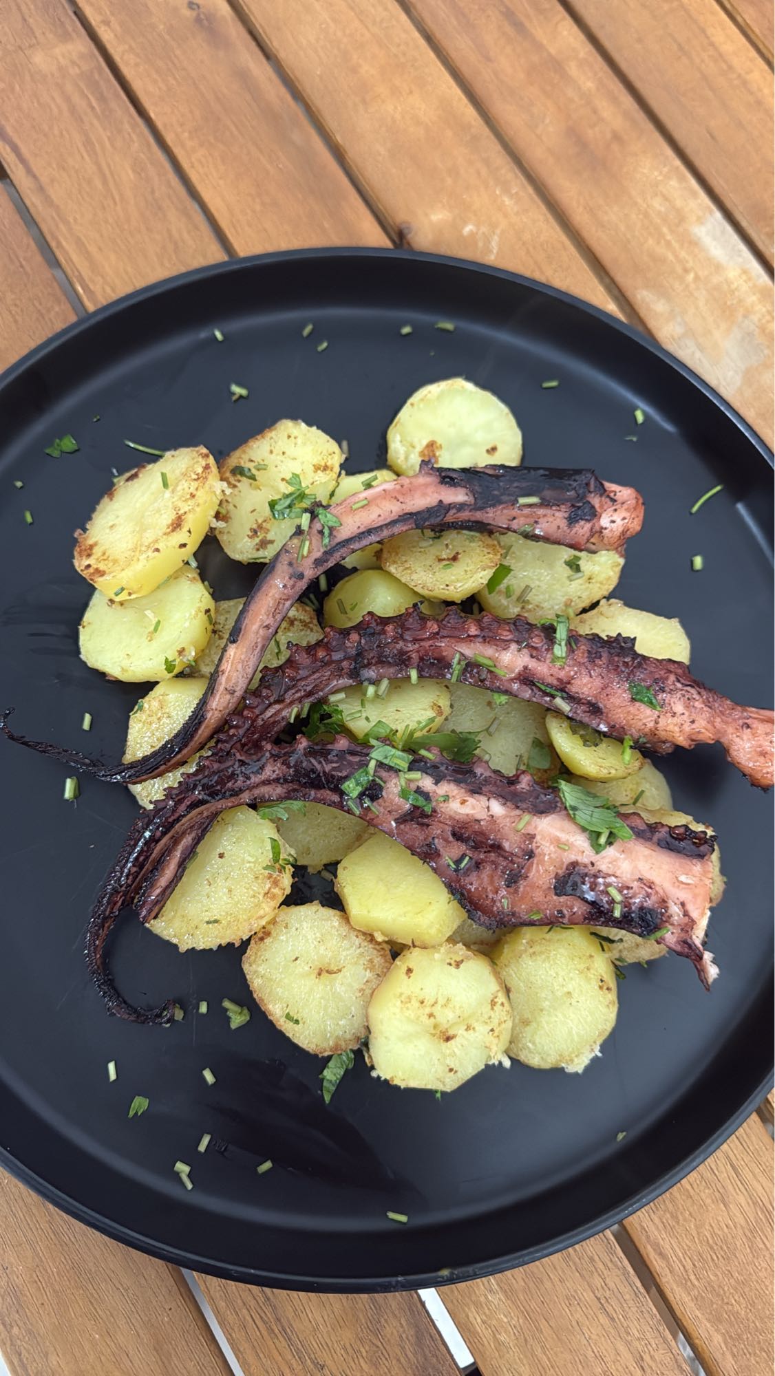 Caracatiță cu cartofi la grătar