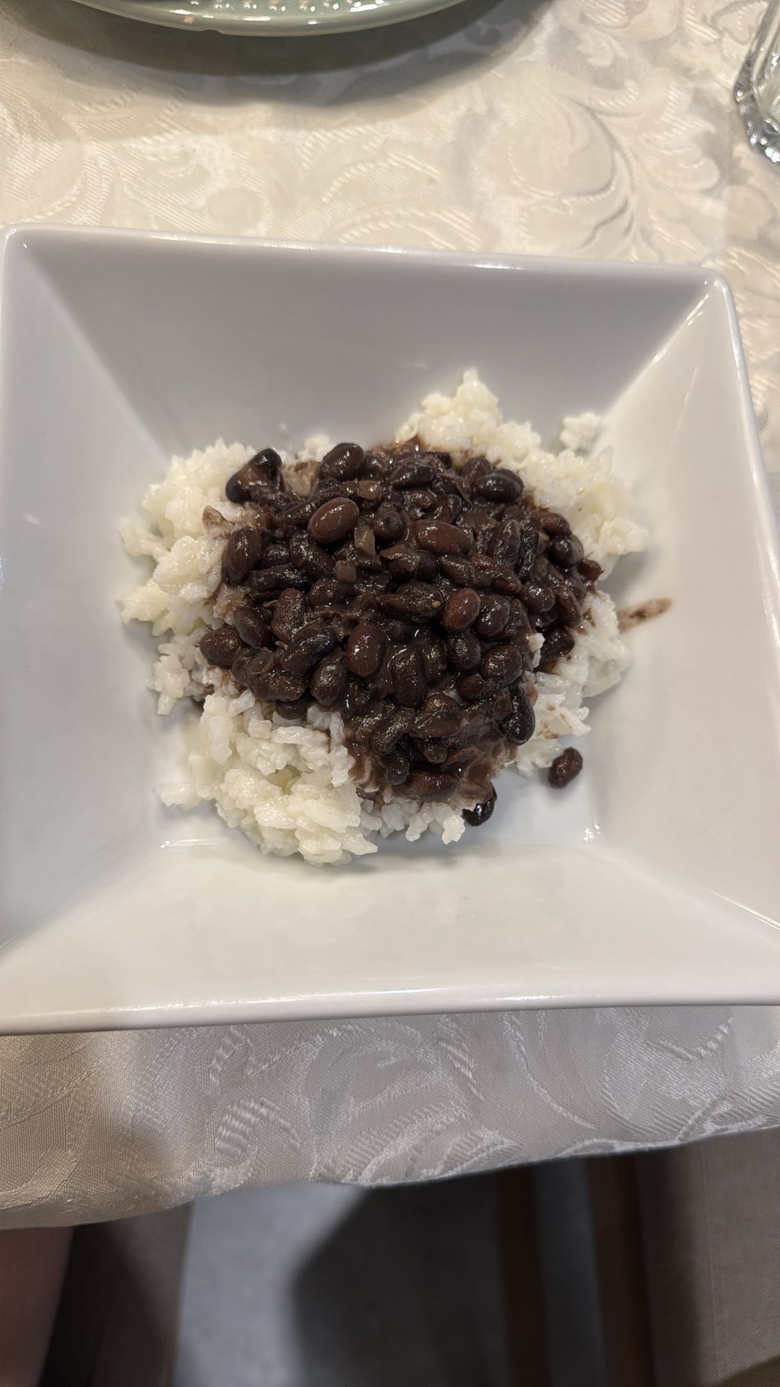 arroz con frijoles negros