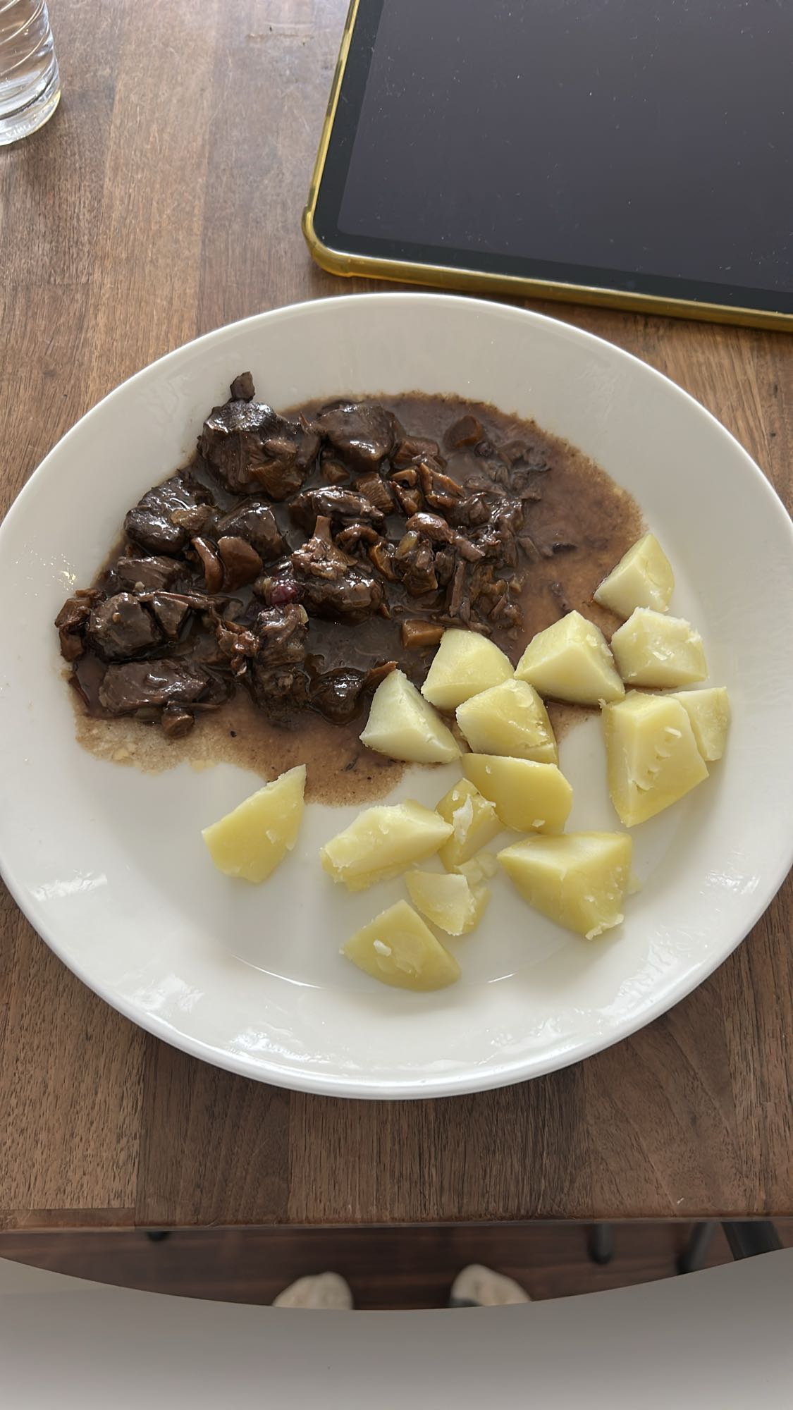 Viltgryta med potatis