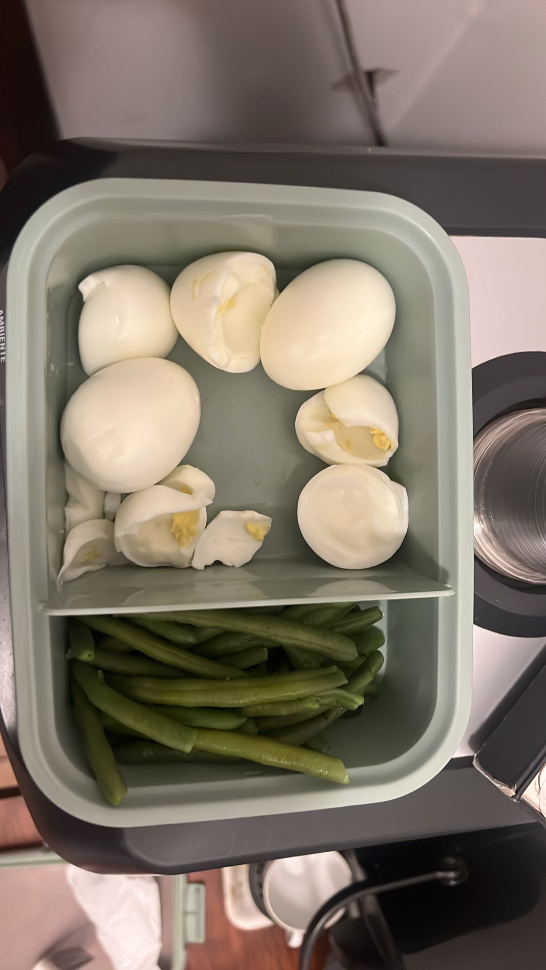 Yumurta ve Fasulye Kutusu