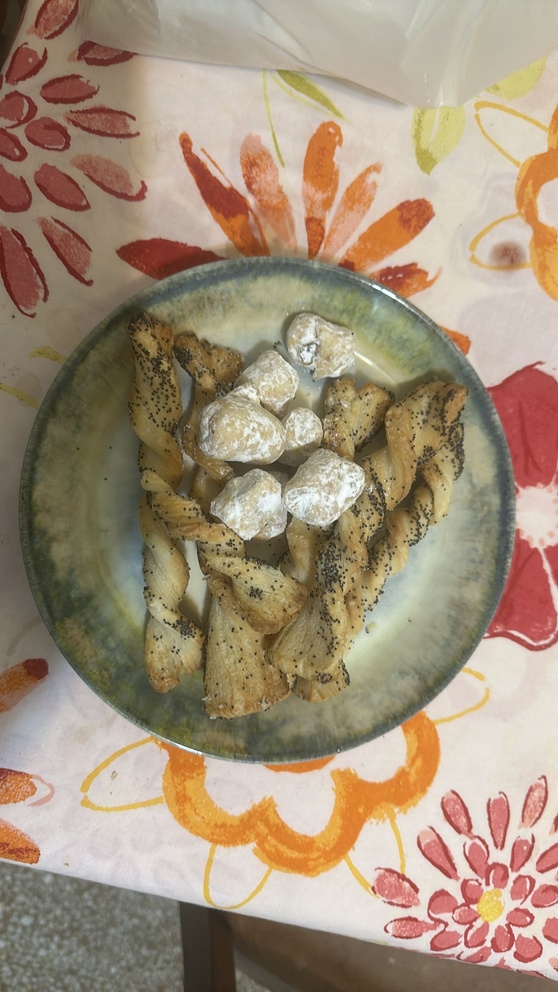 Poppy breadsticks & Turkish delight