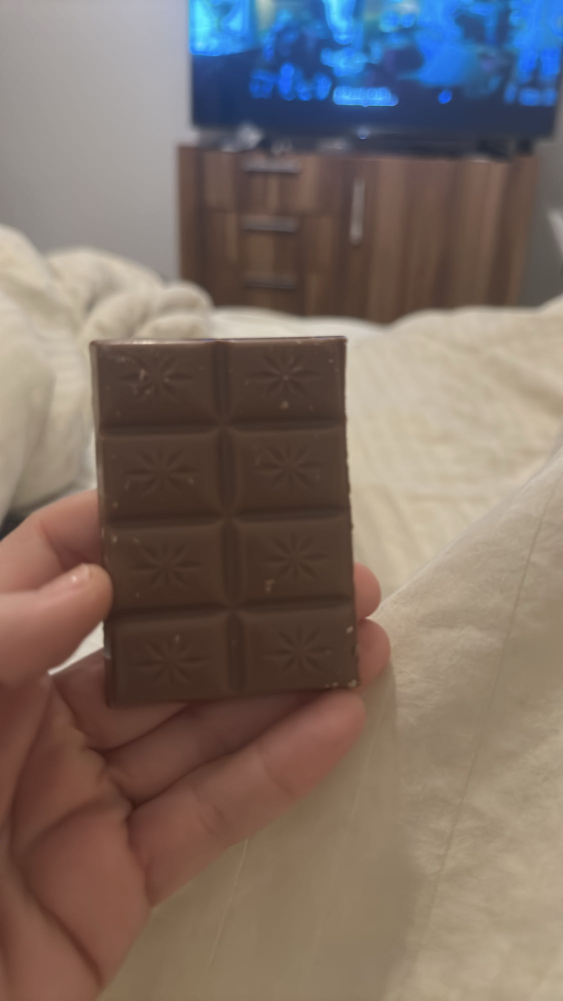 Milk chocolate bar