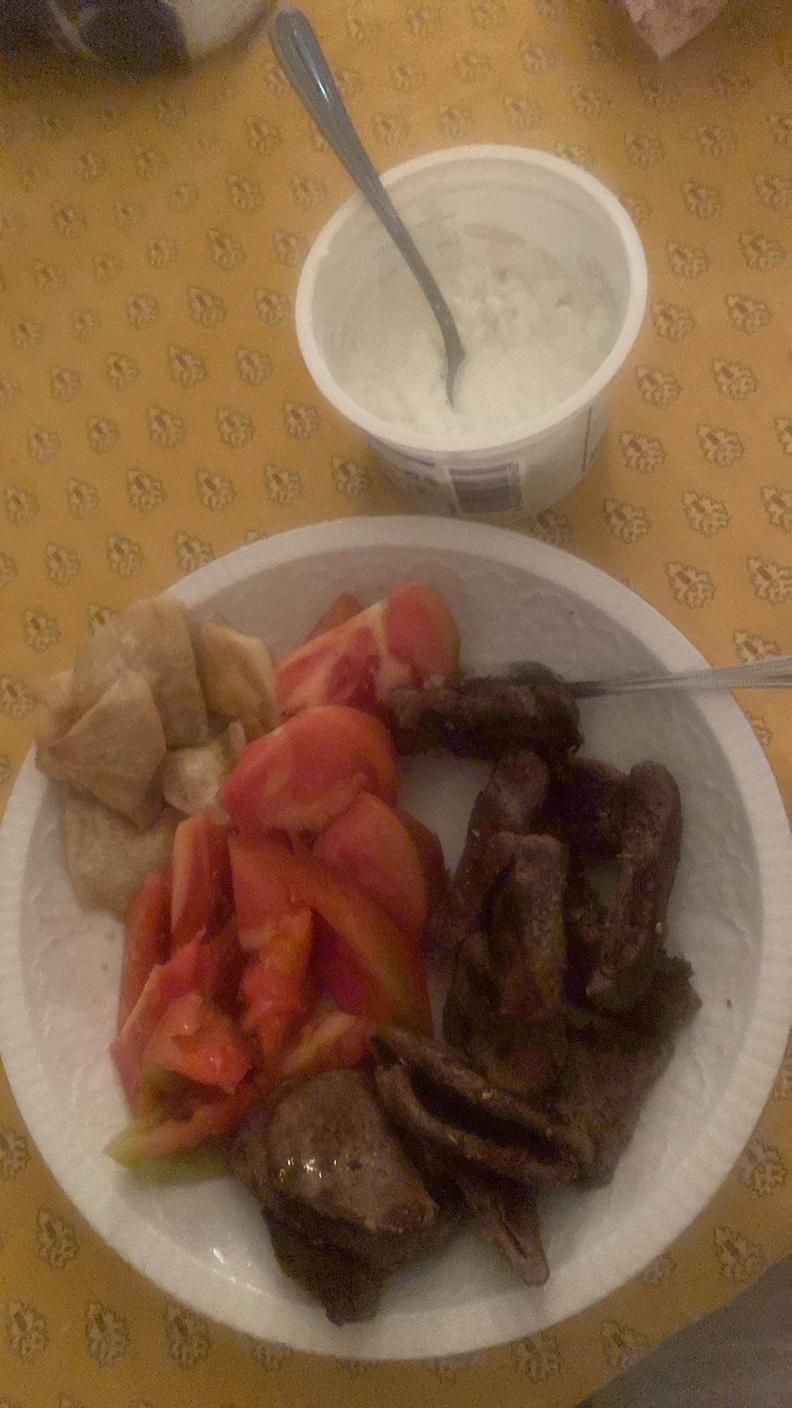 Ficat cu roșii și brânză