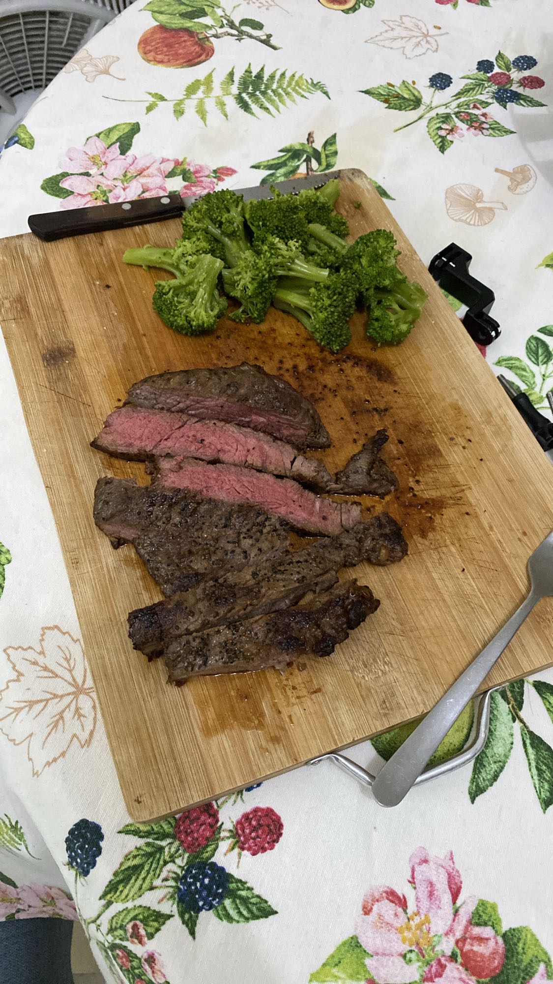 Carne asada con brócoli