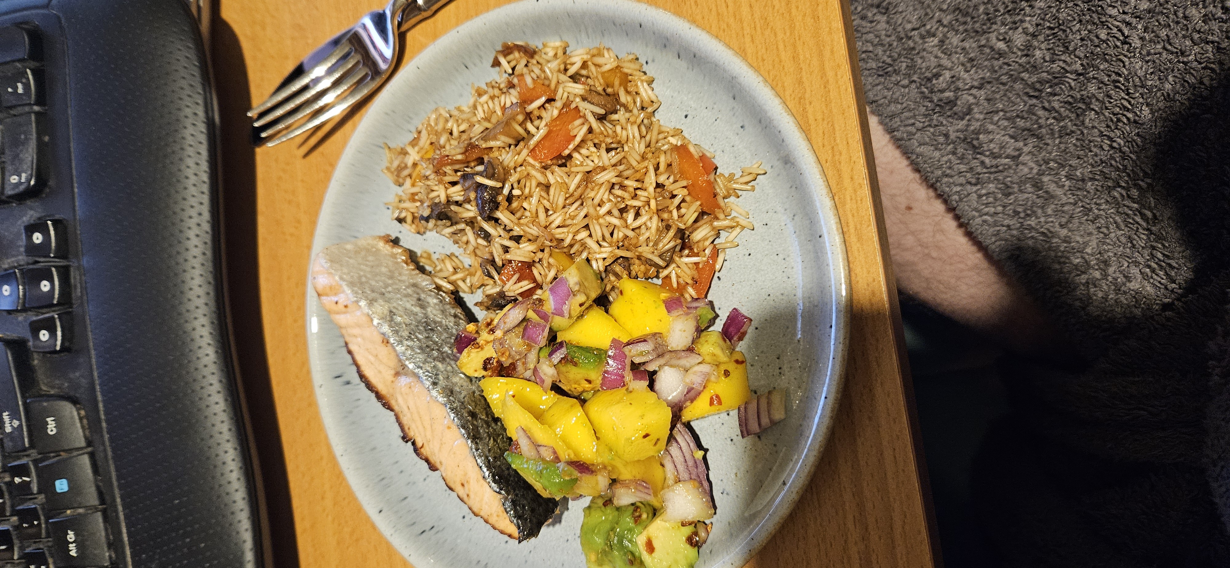 Salmon rice mango salad
