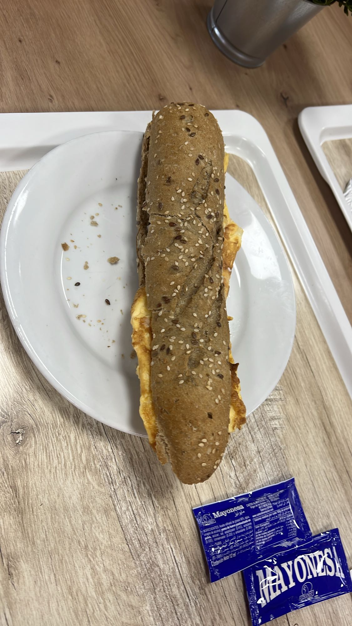 bocadillo de huevo y mayonesa