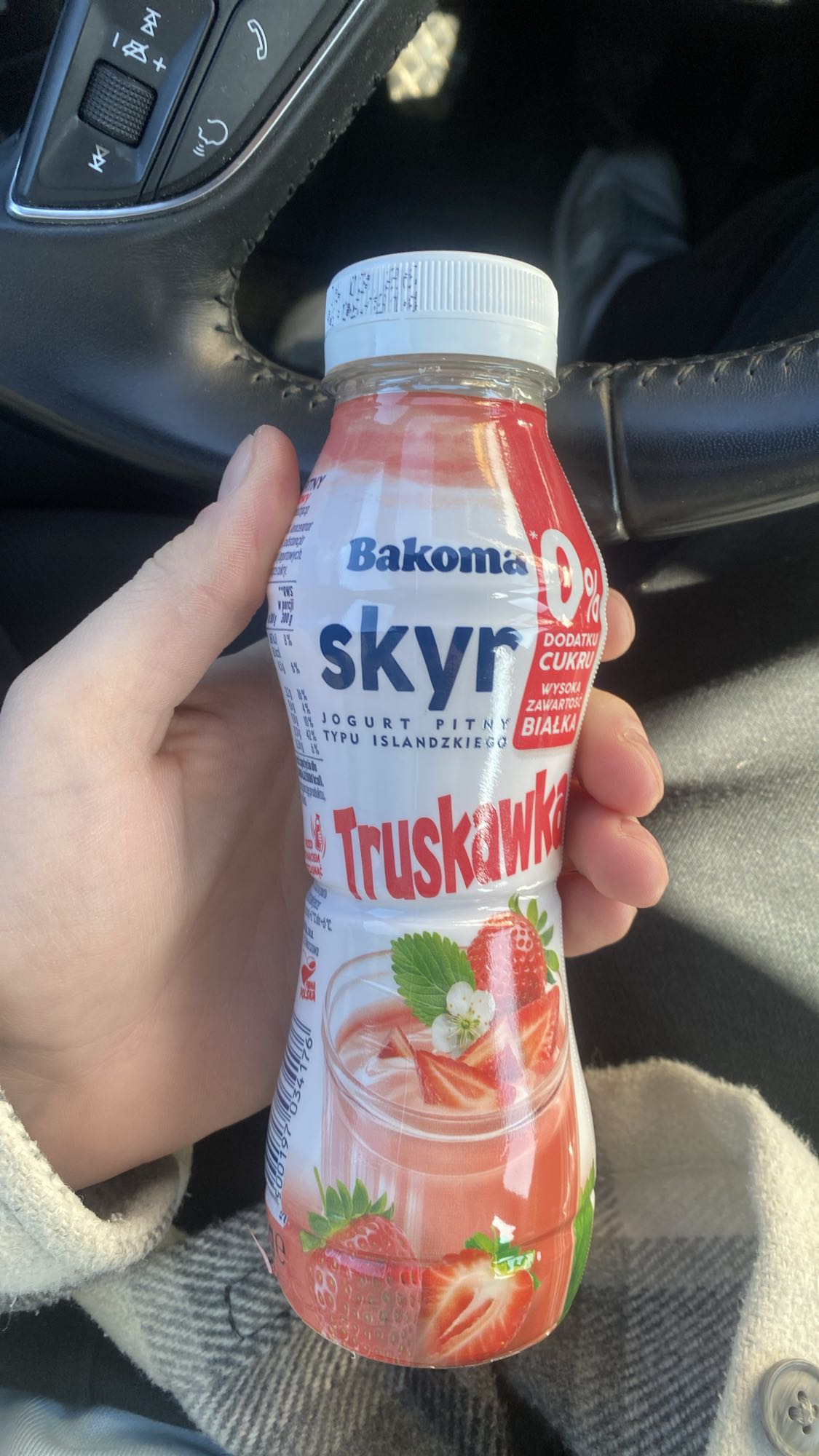 Skyr truskawkowy pitny