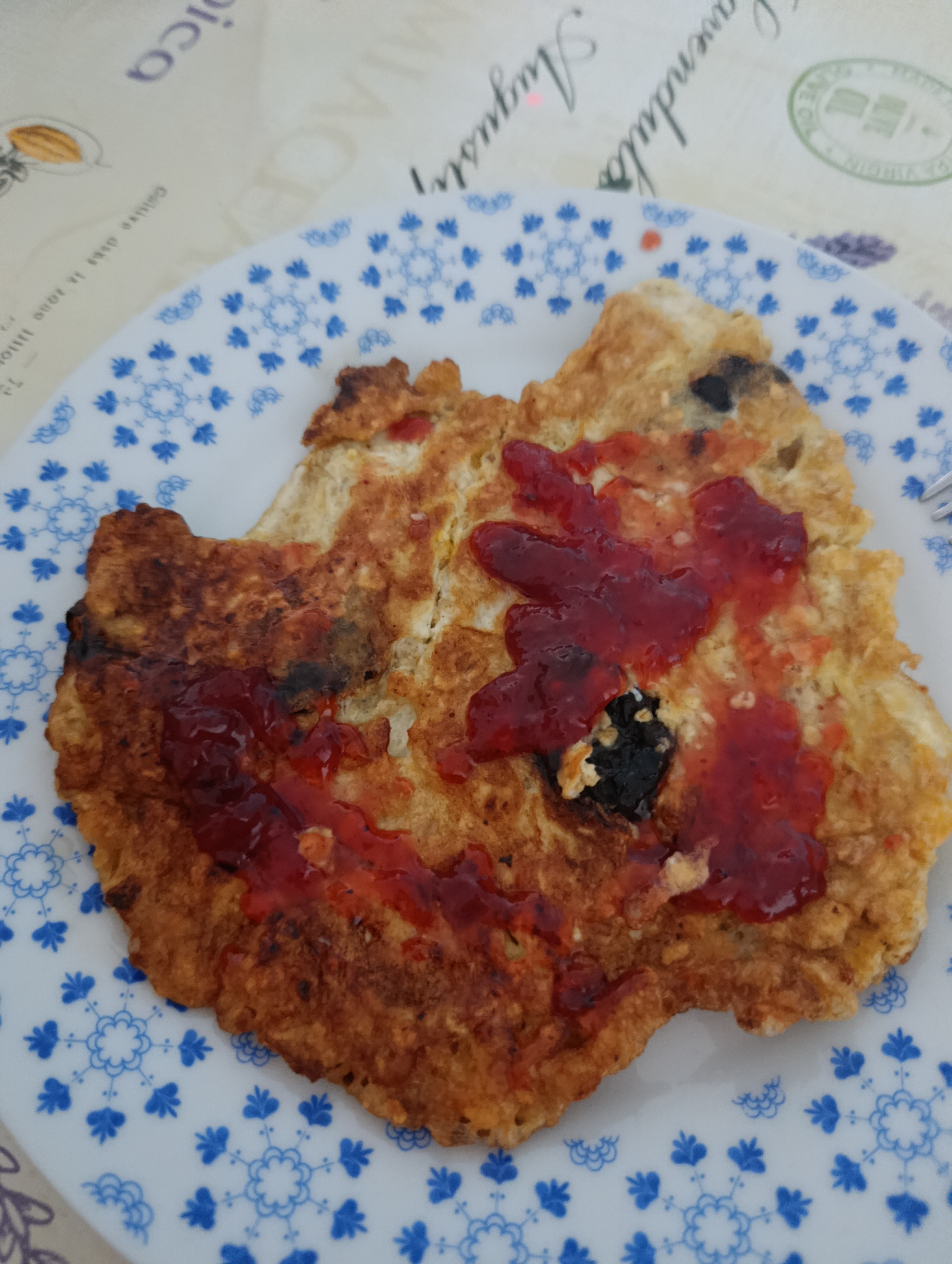 Tortilla de avena con mermelada