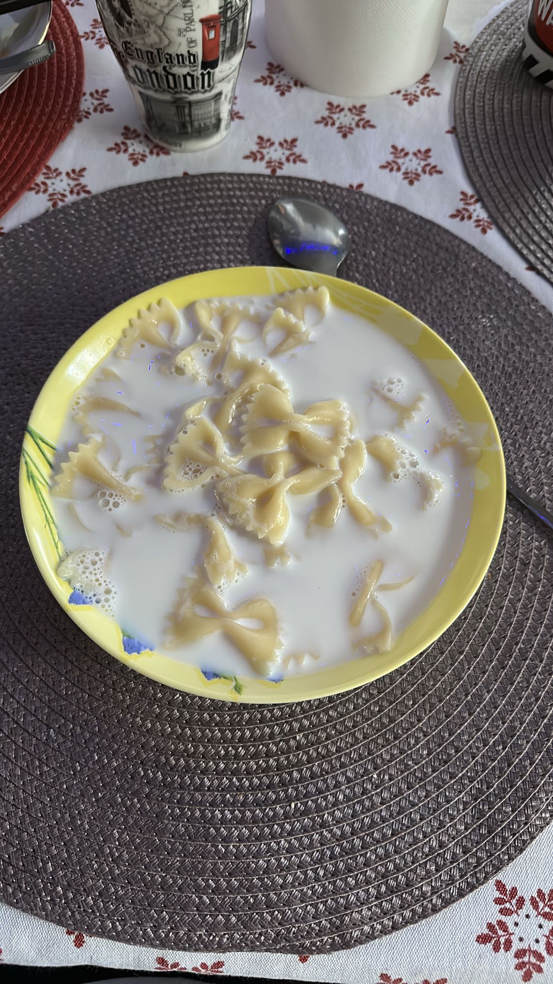 paste cu lapte
