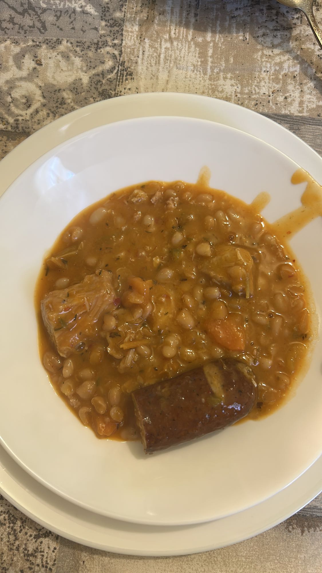 Iahnie de fasole cu cârnați