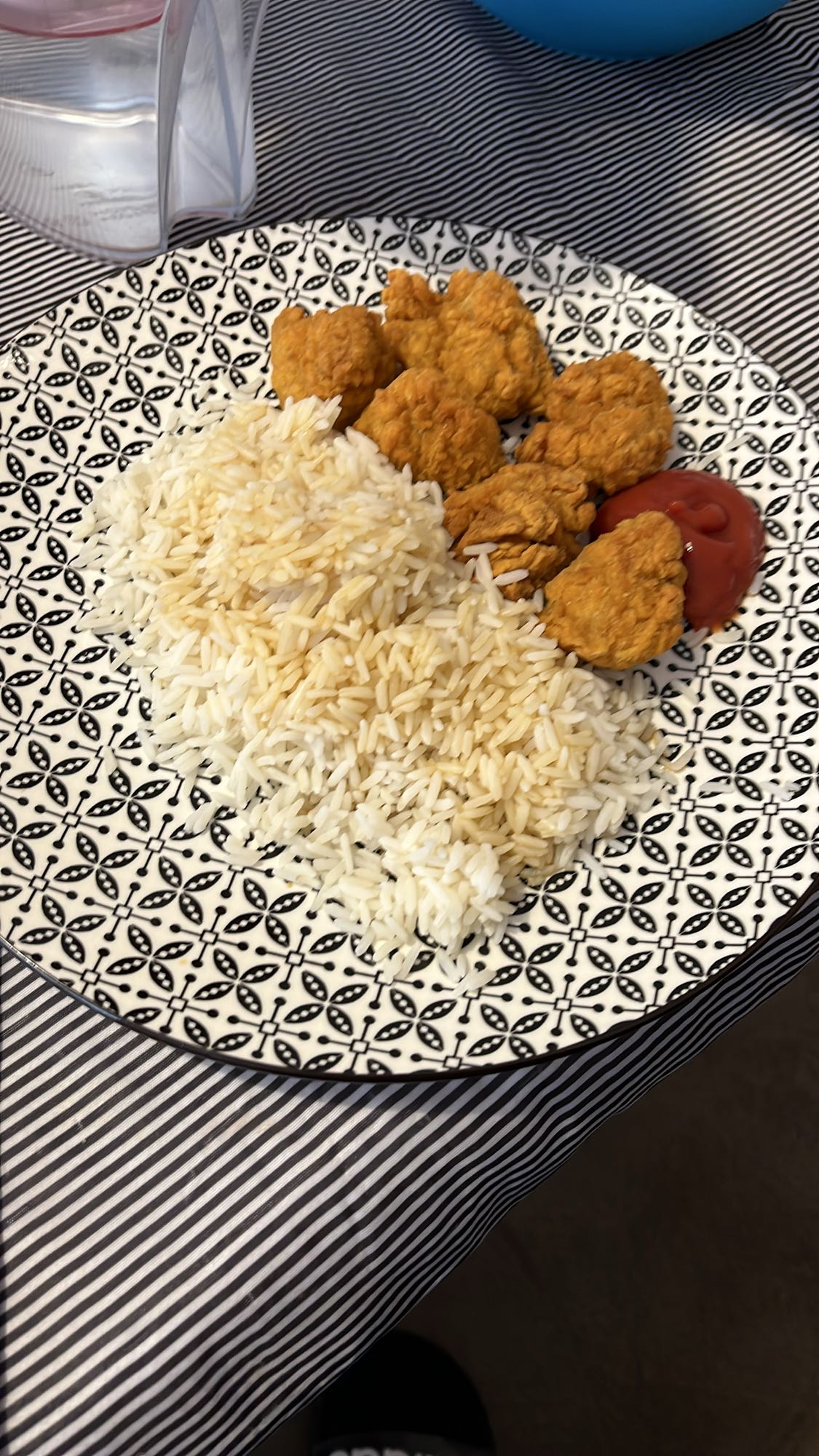 Пилешки хапки с ориз