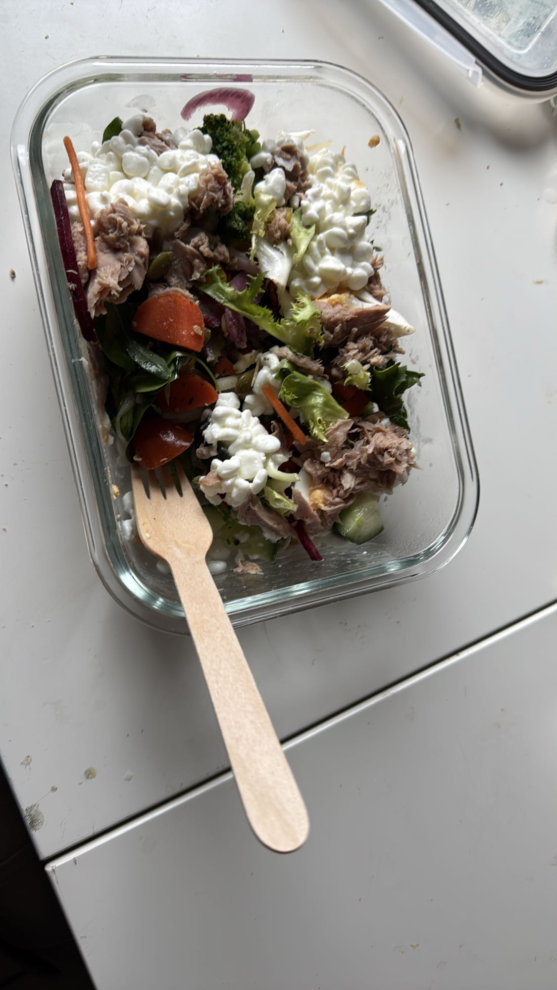 Tonfisksallad med keso