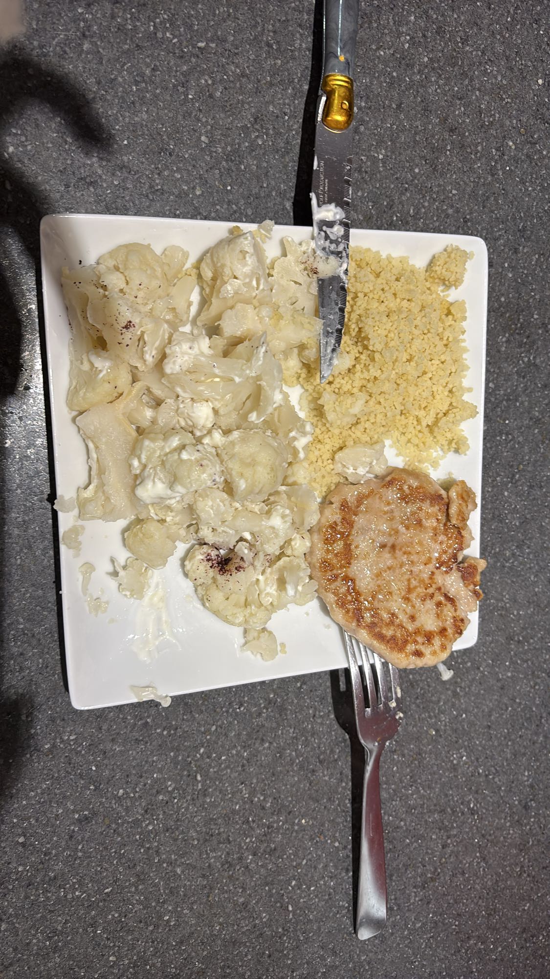 Poulet, chou-fleur, couscous