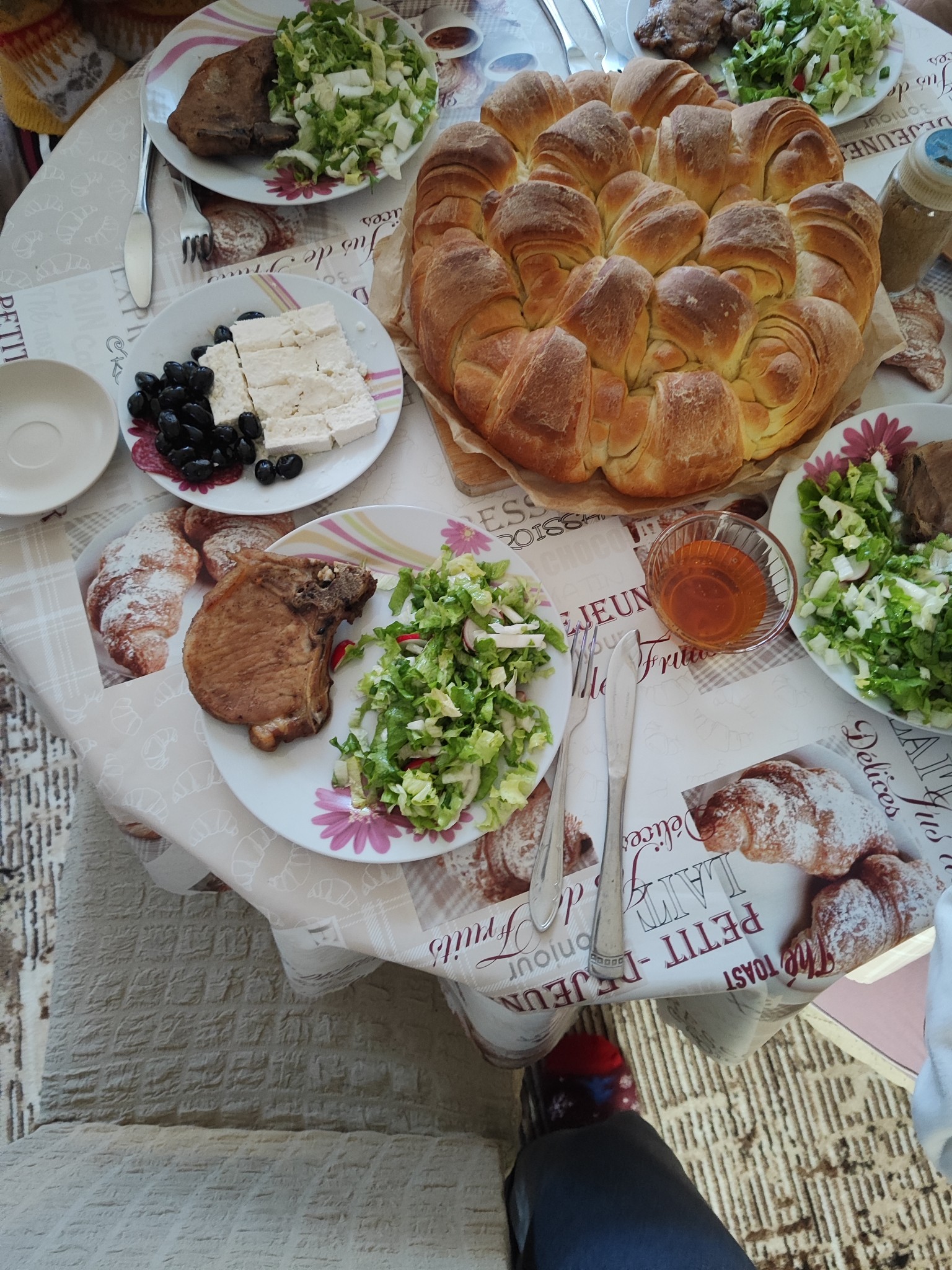 Festive Bread & Lamb Plate