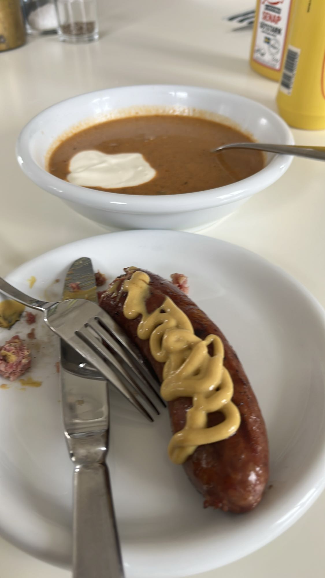 Korv med soppa och senap