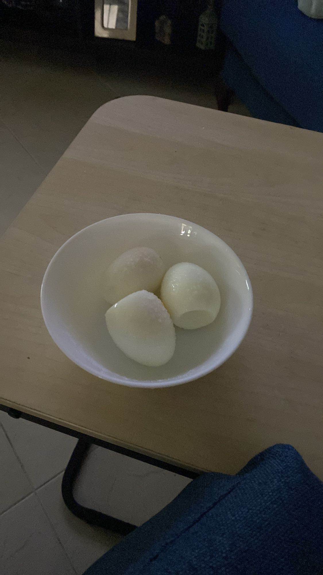 huevos cocidos en agua