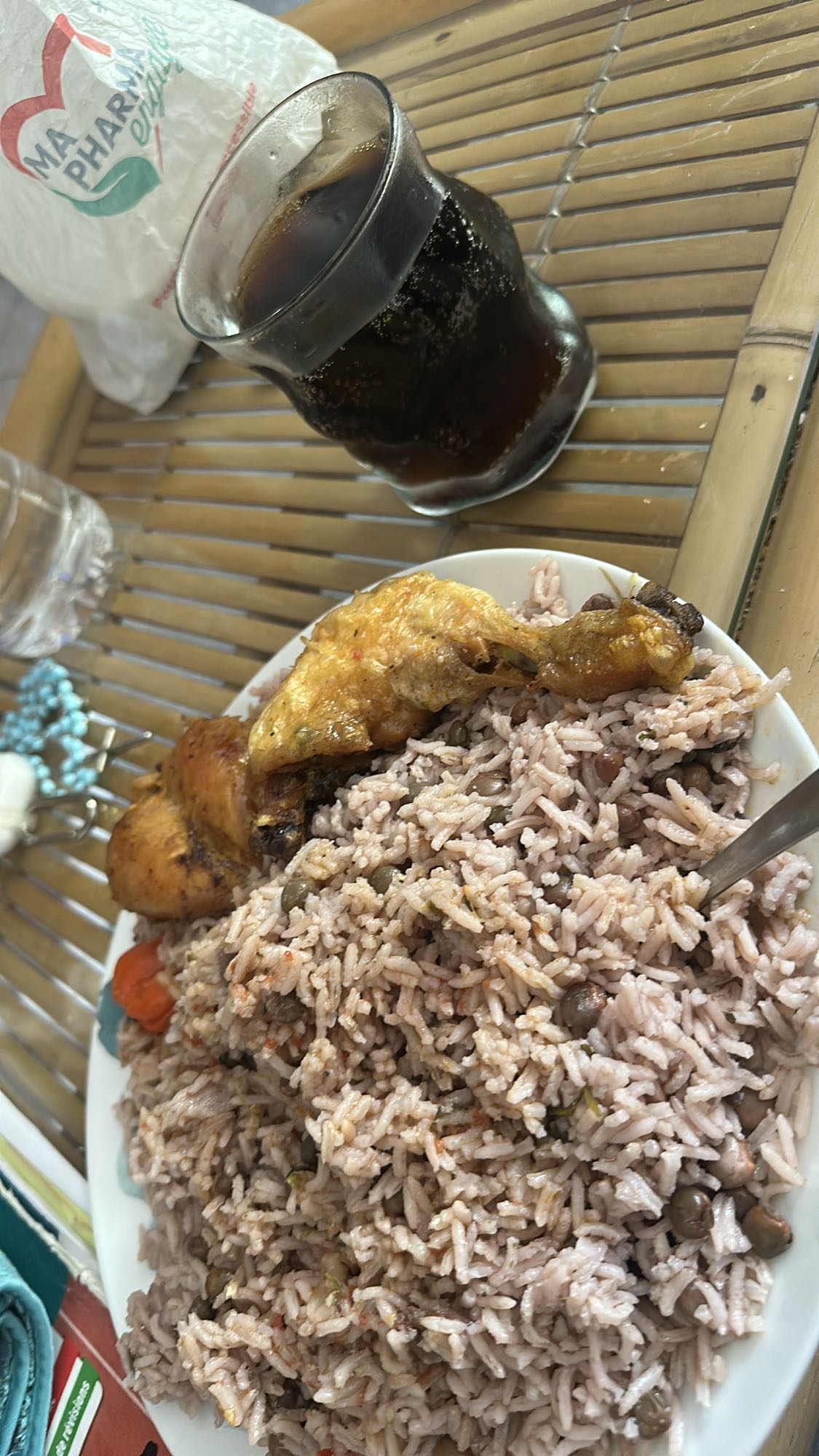 Riz pois et poulet frit