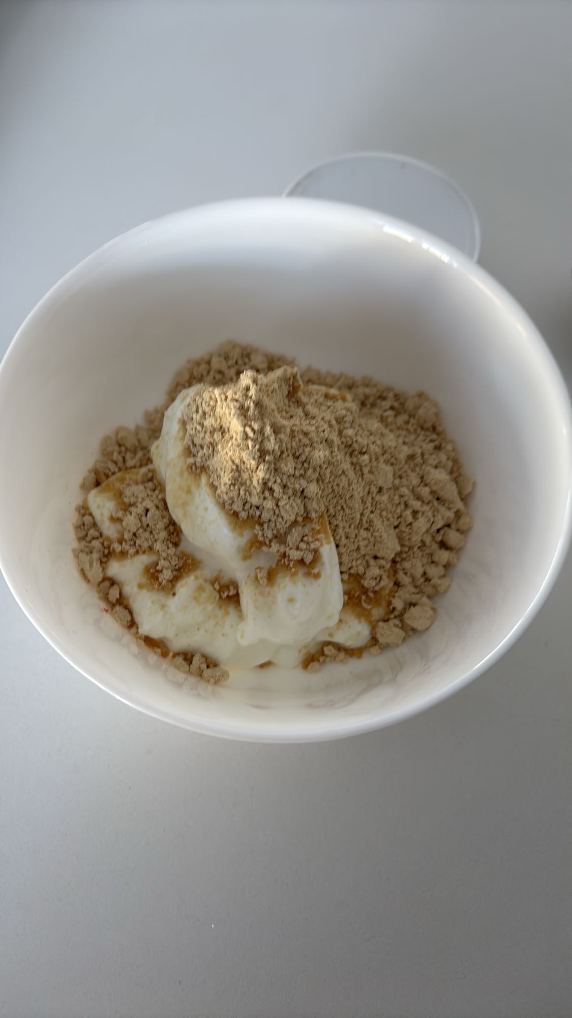 Yaourt au kinako et miel