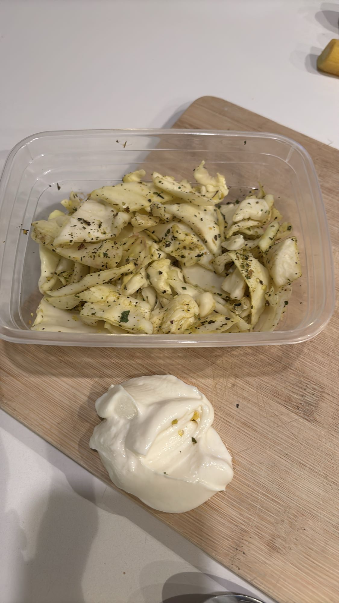 Salade de chou et mayonnaise