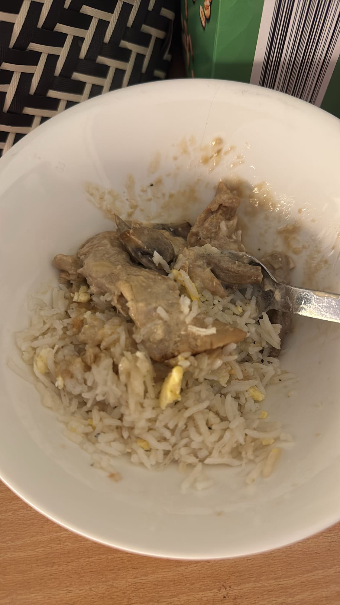 Ris med kött och ägg