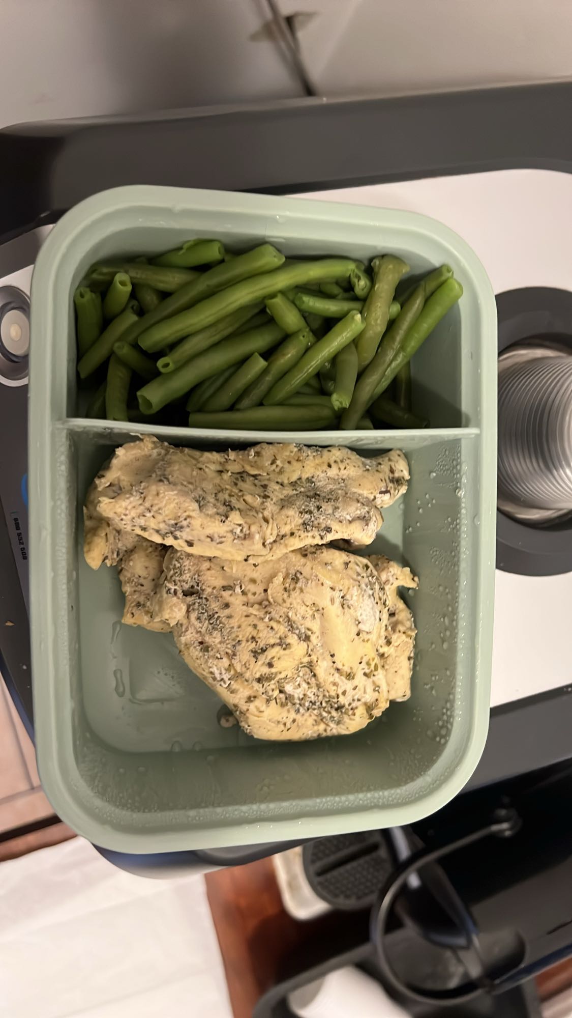 Tavuk ve yeşil fasulye