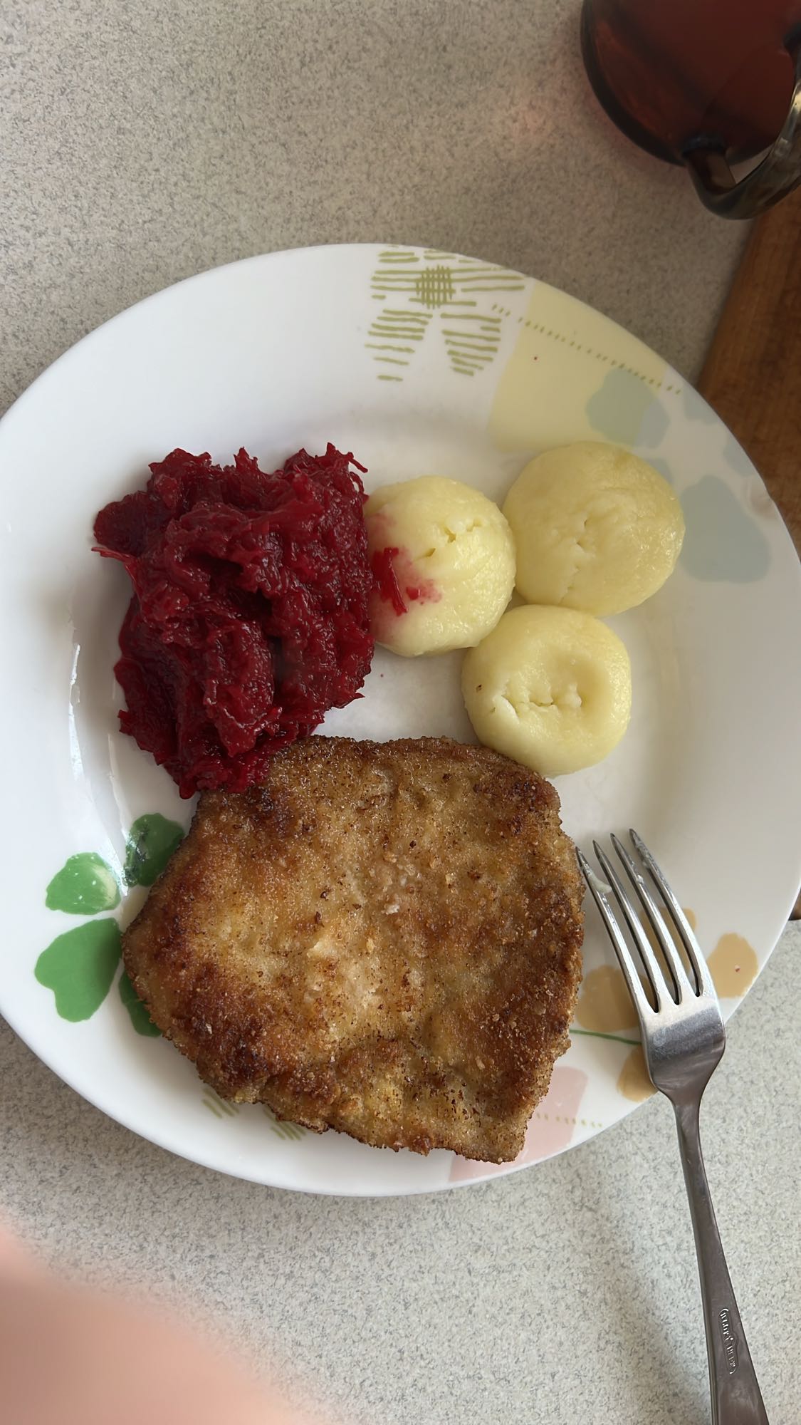 Kotlet schabowy z buraczkami