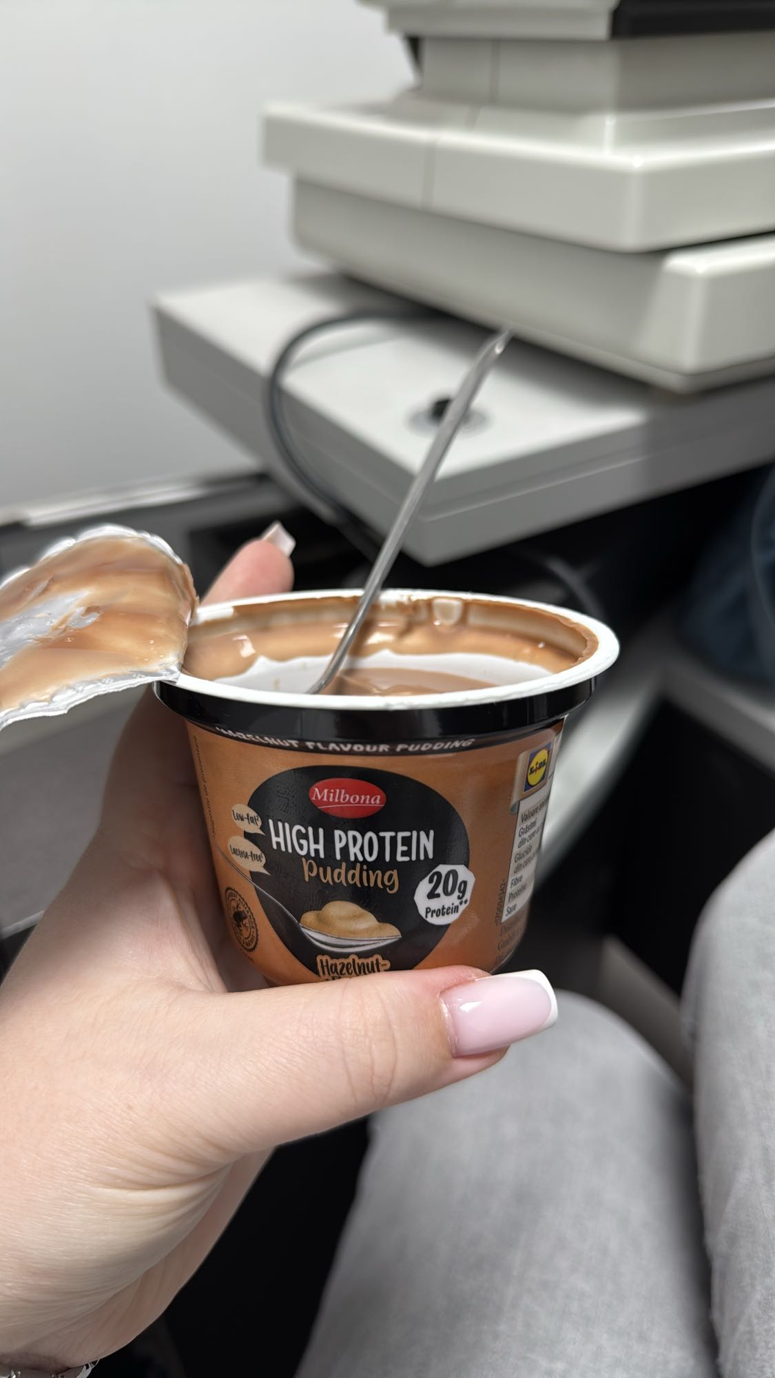 Budincă proteică alună