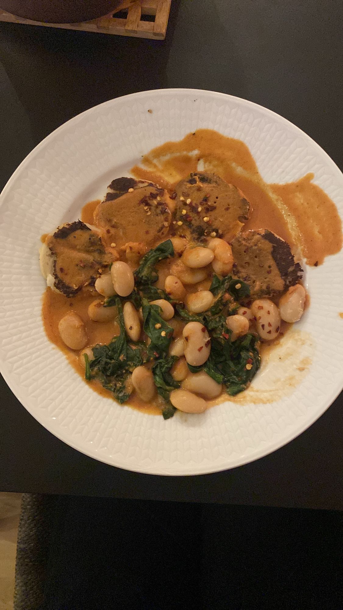 Bönor med sås och vegobiff