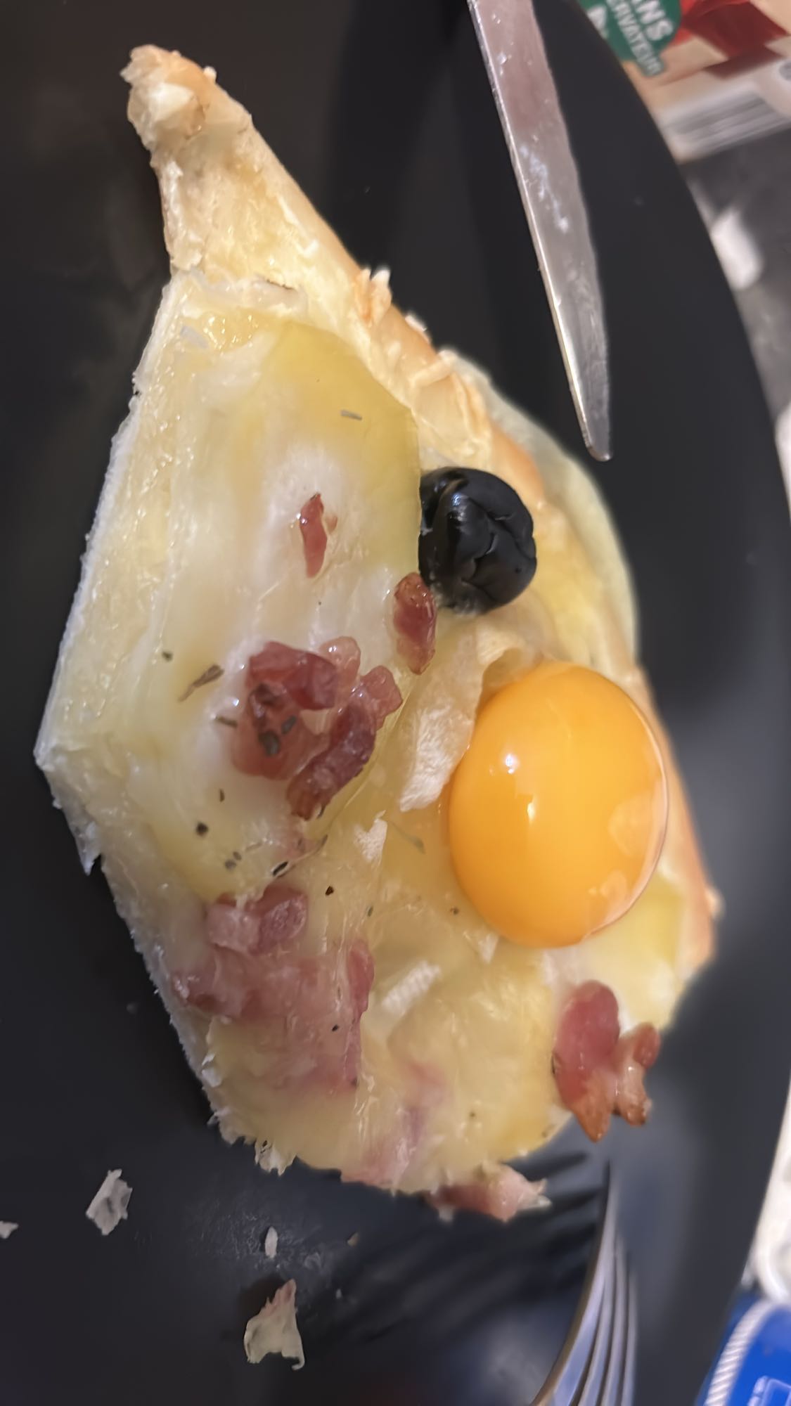 Tarte salée œuf et lardons