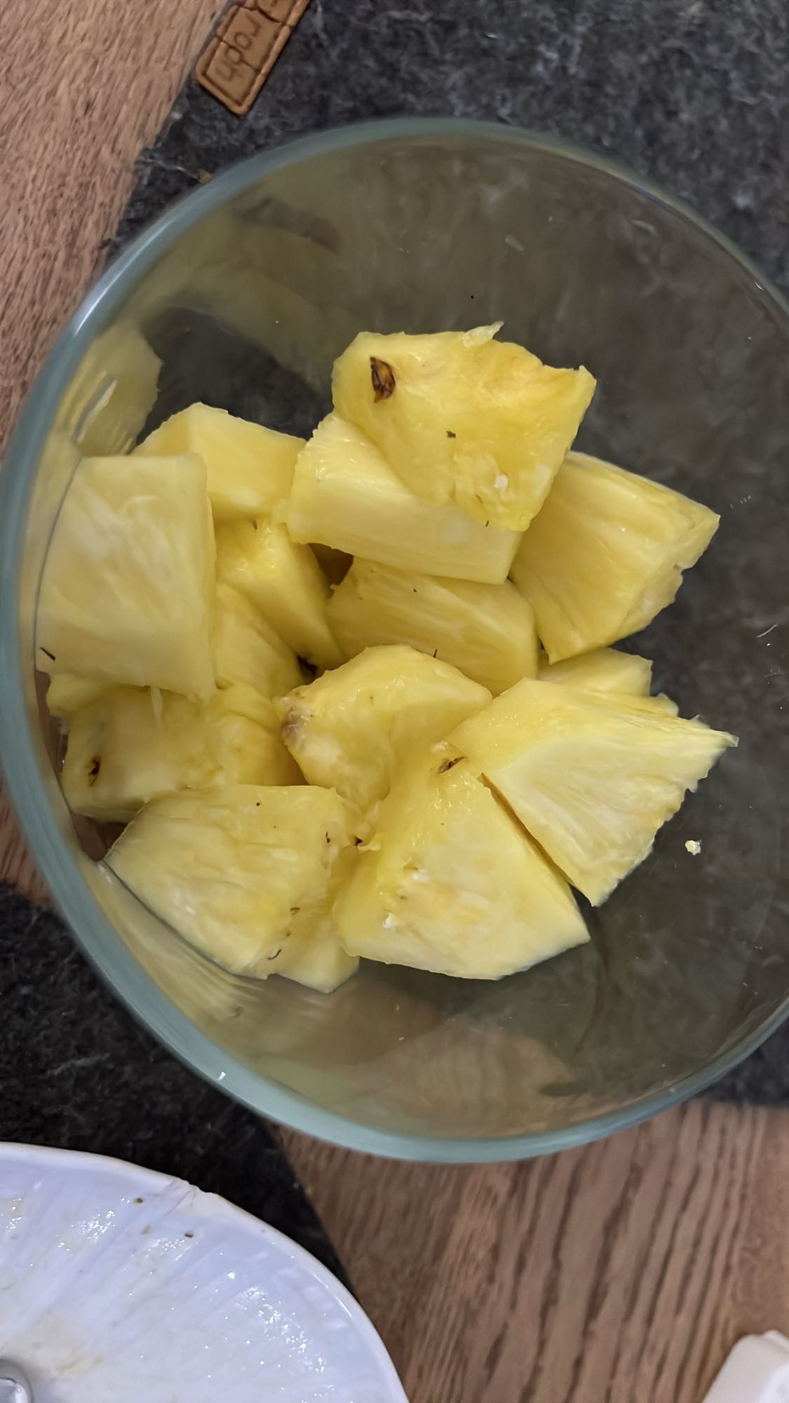 Taze Ananas Kasesi
