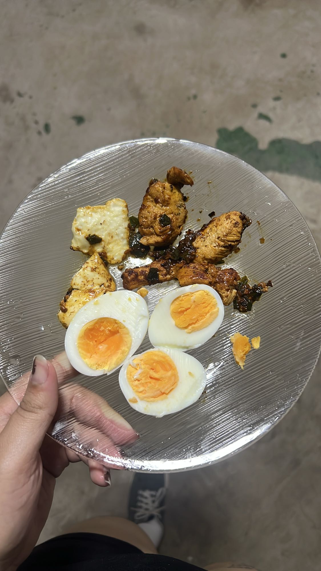 Frango, ovo e queijo grelhados