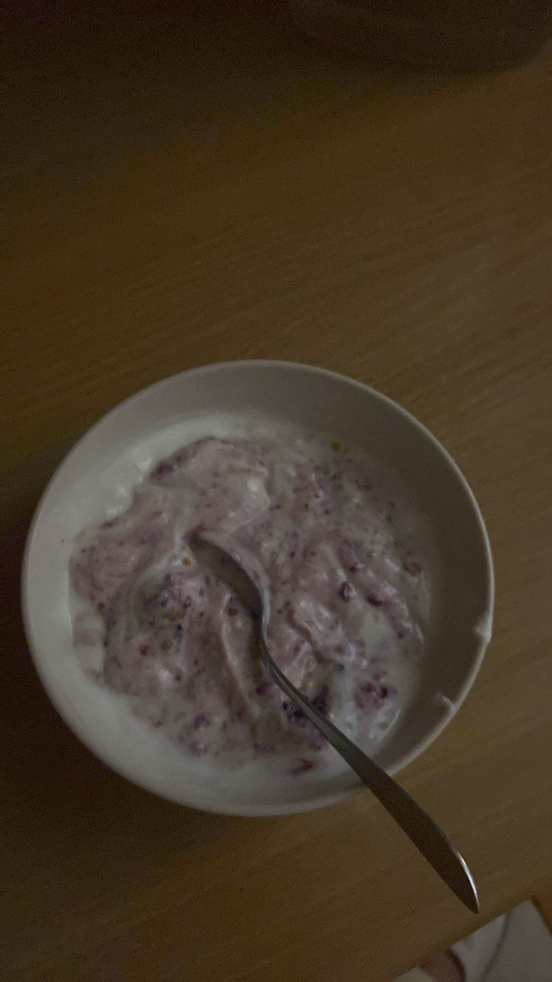 jogurt z owocami