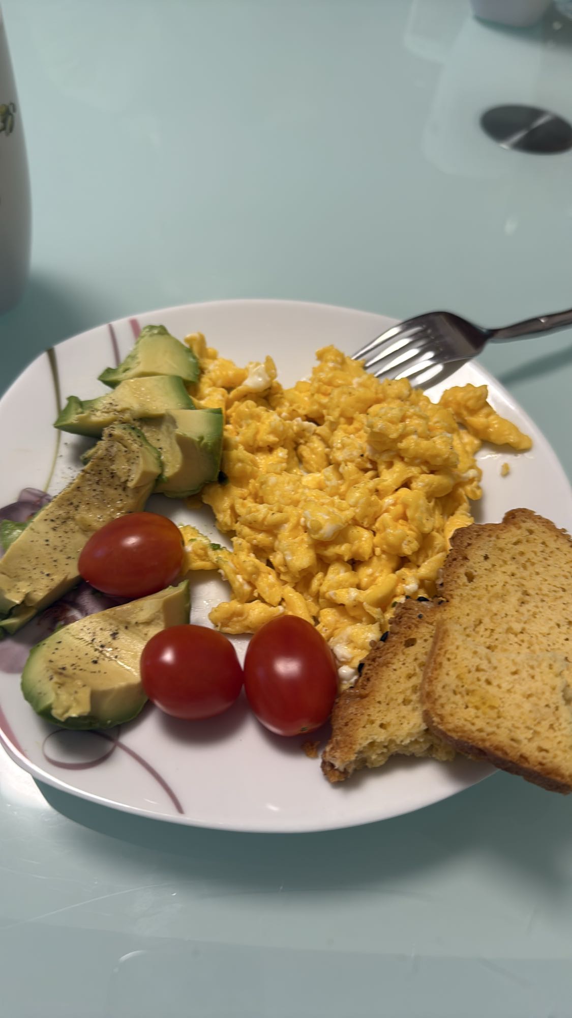 Scrambled eggs & toast