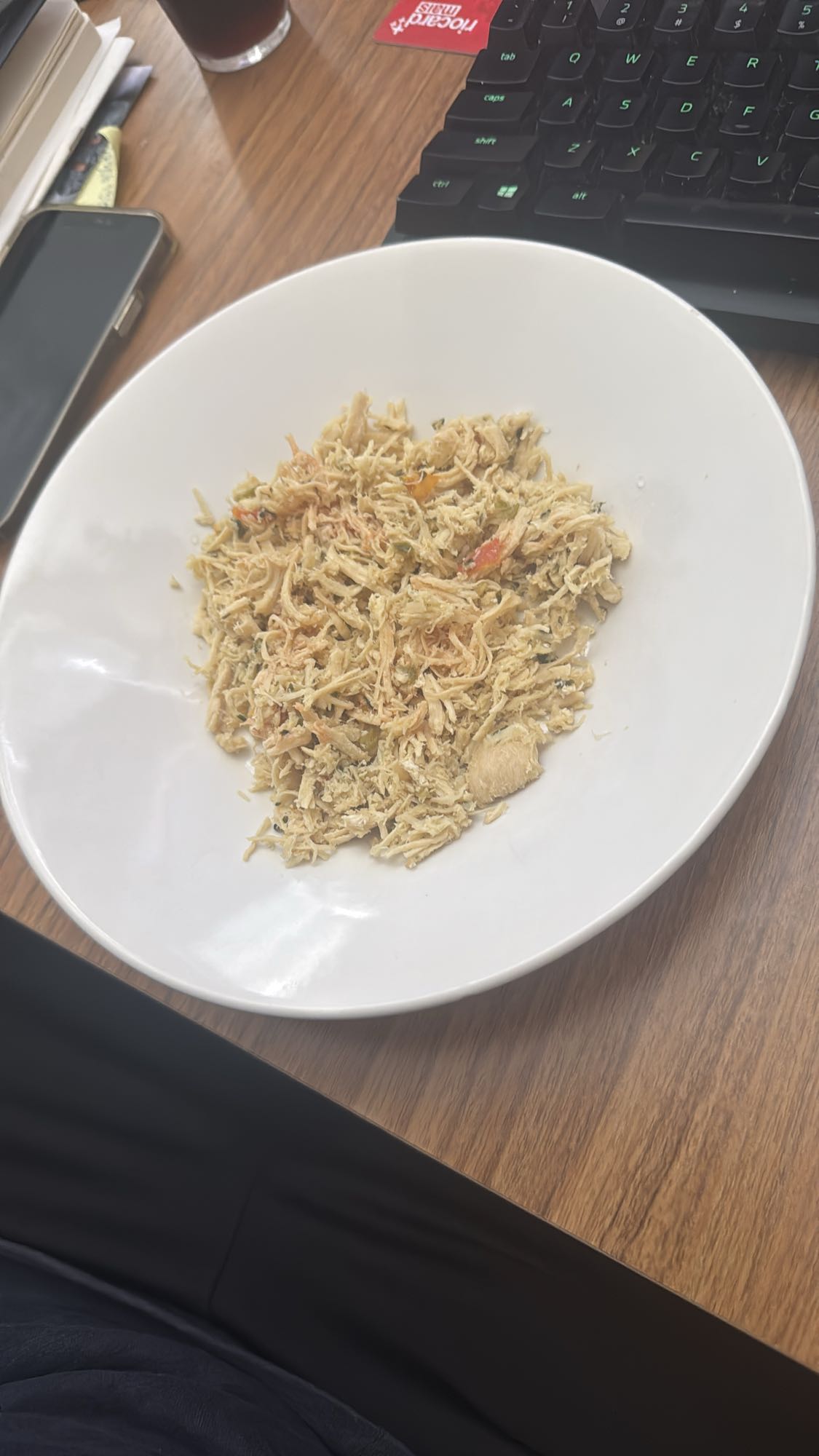 Frango desfiado com legumes