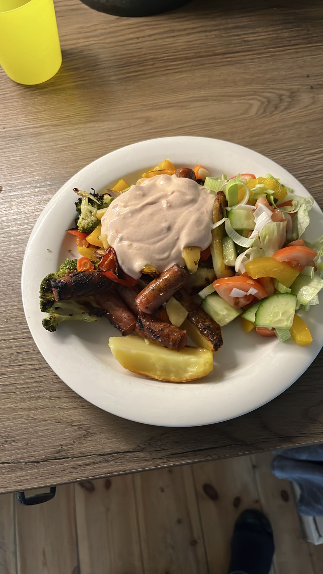 Korv med grönsaker & sås