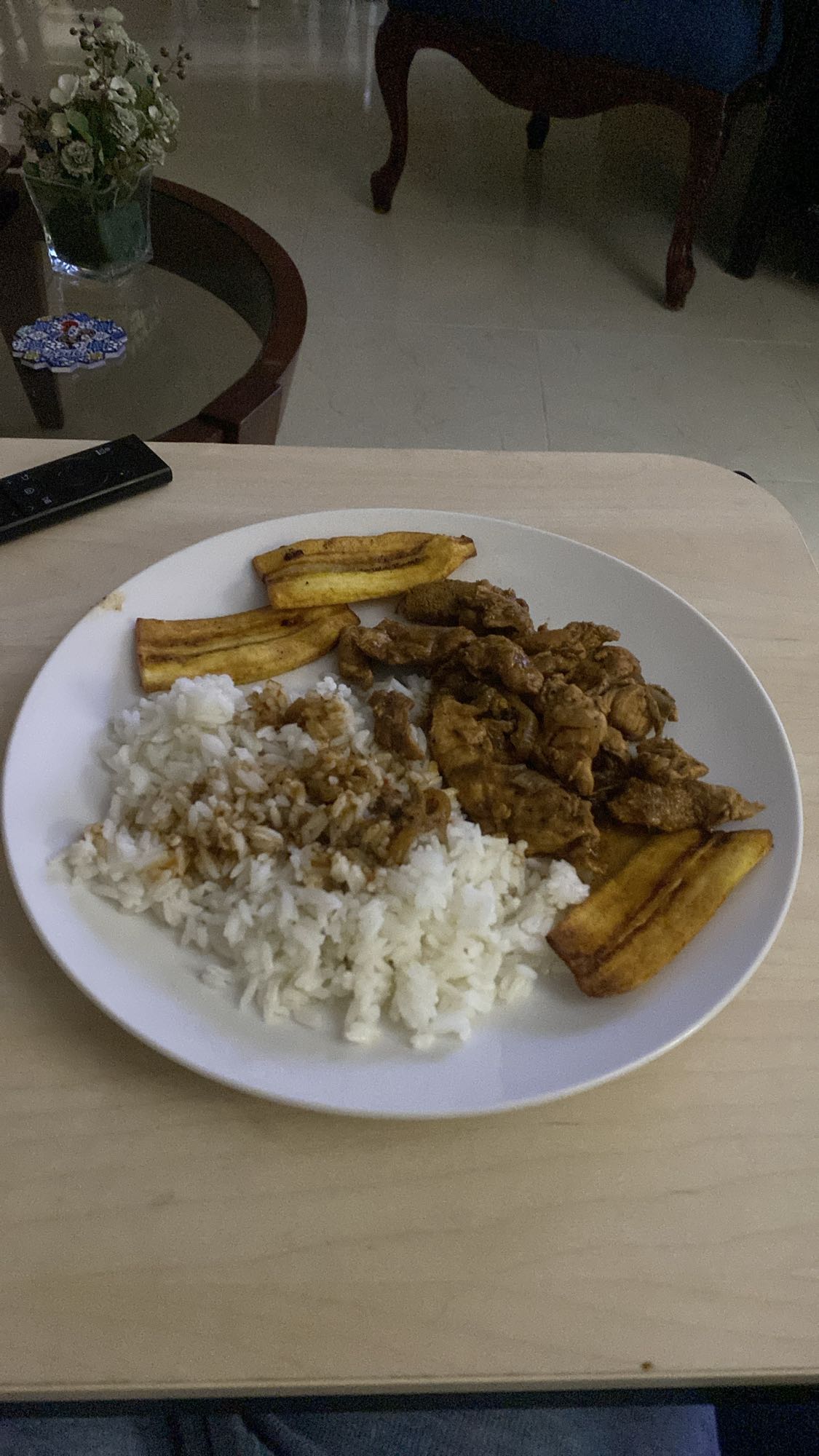 Pollo, arroz y plátano