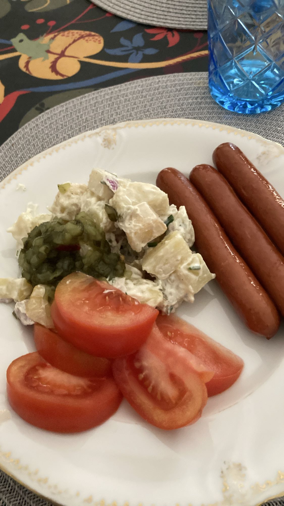 Korv med potatissallad