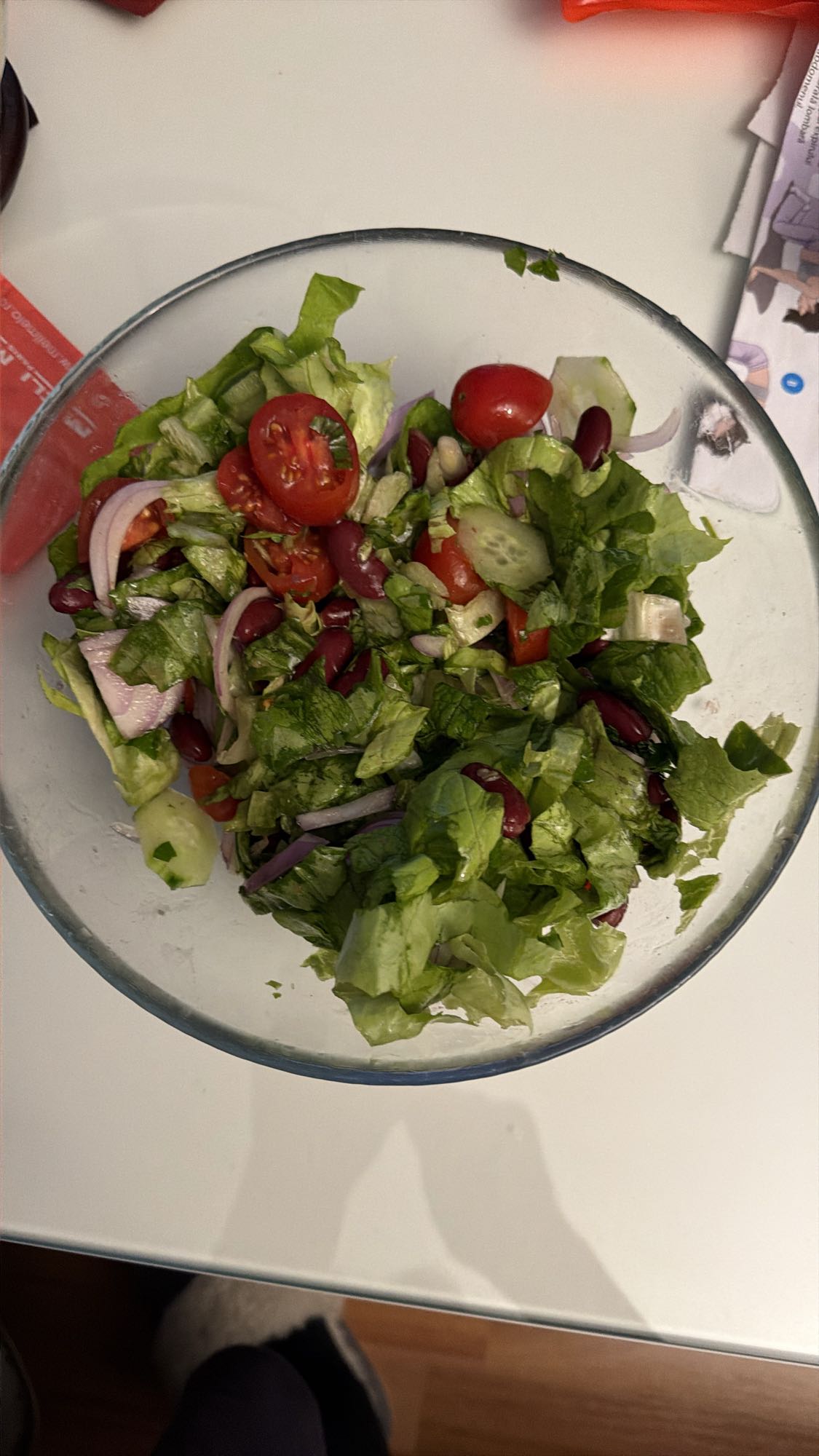 Salată proaspătă cu fasole