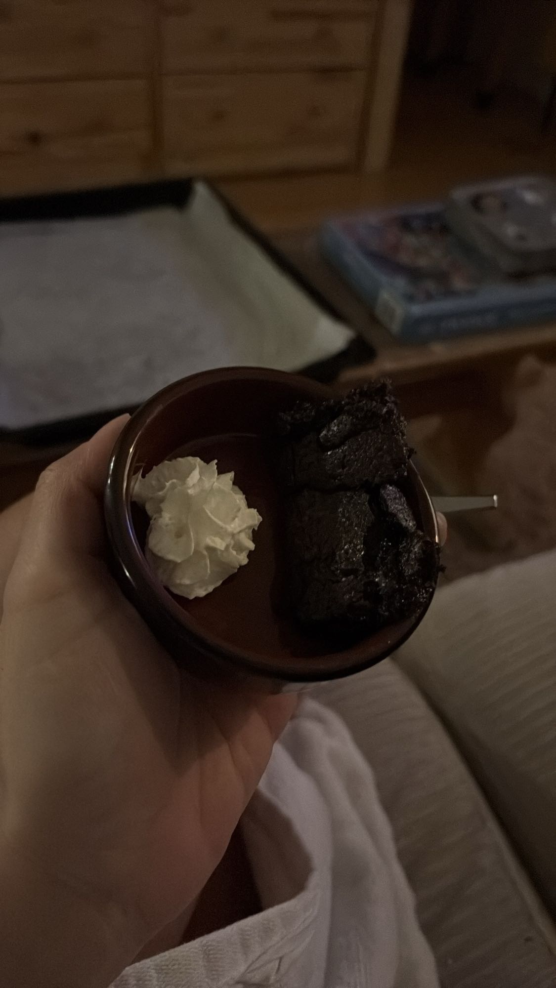 Brownie med grädde
