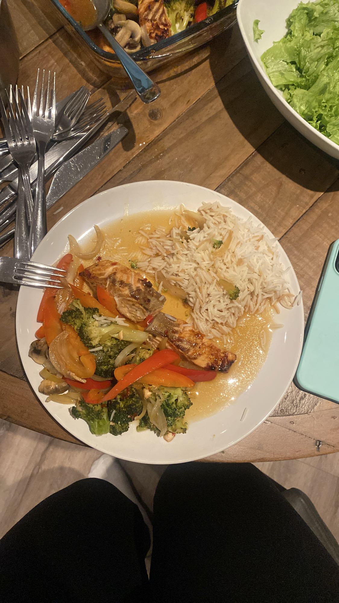 Lax med ris och grönsaker