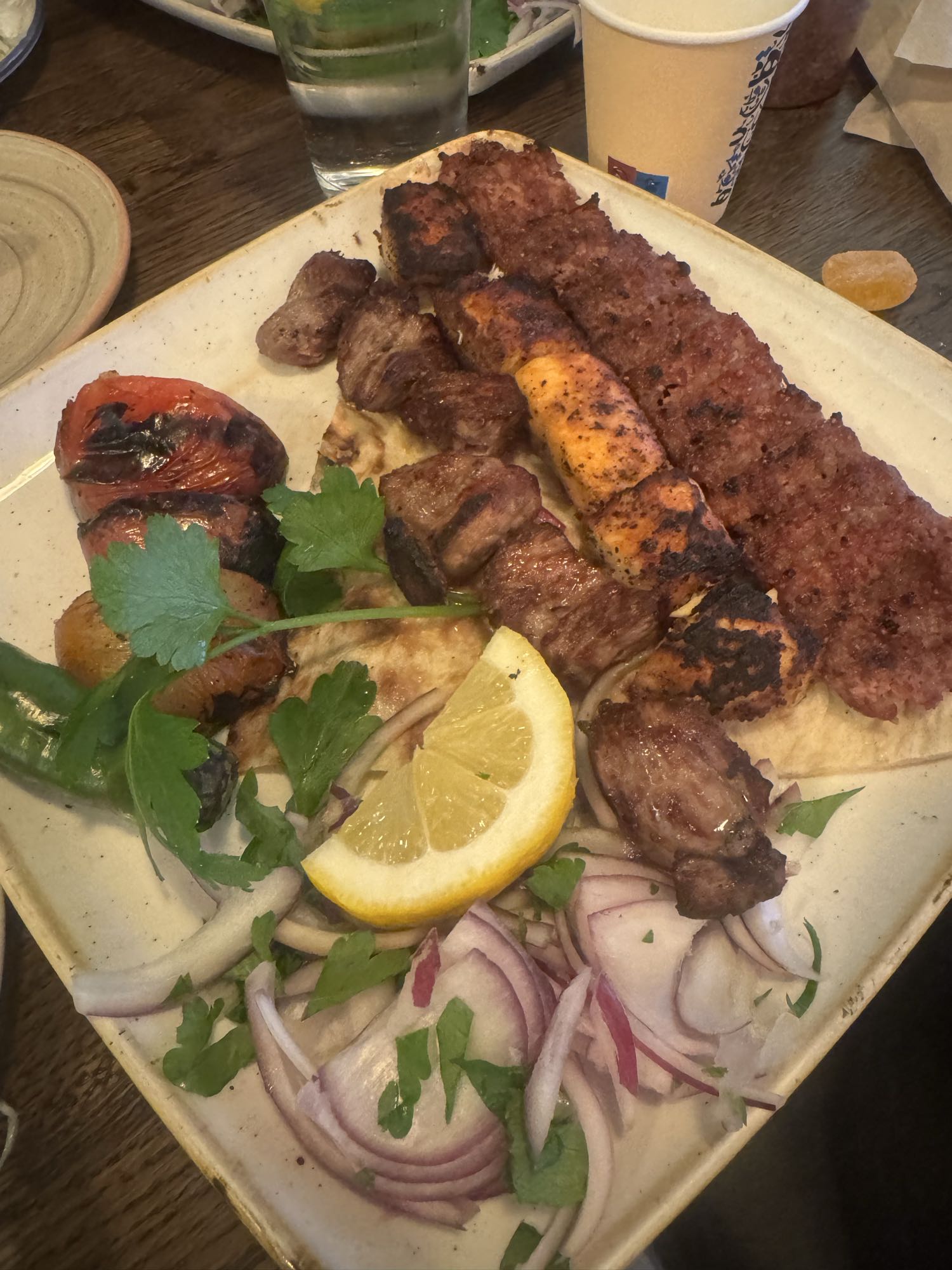 Mixgrill kebabtallrik