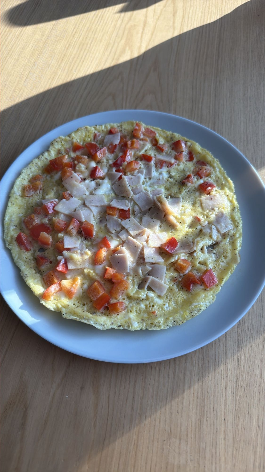 Omlet z papryką i szynką