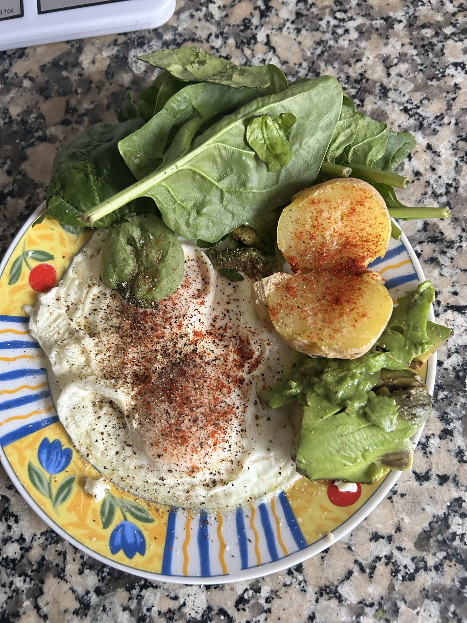 Huevos con espinaca y papa