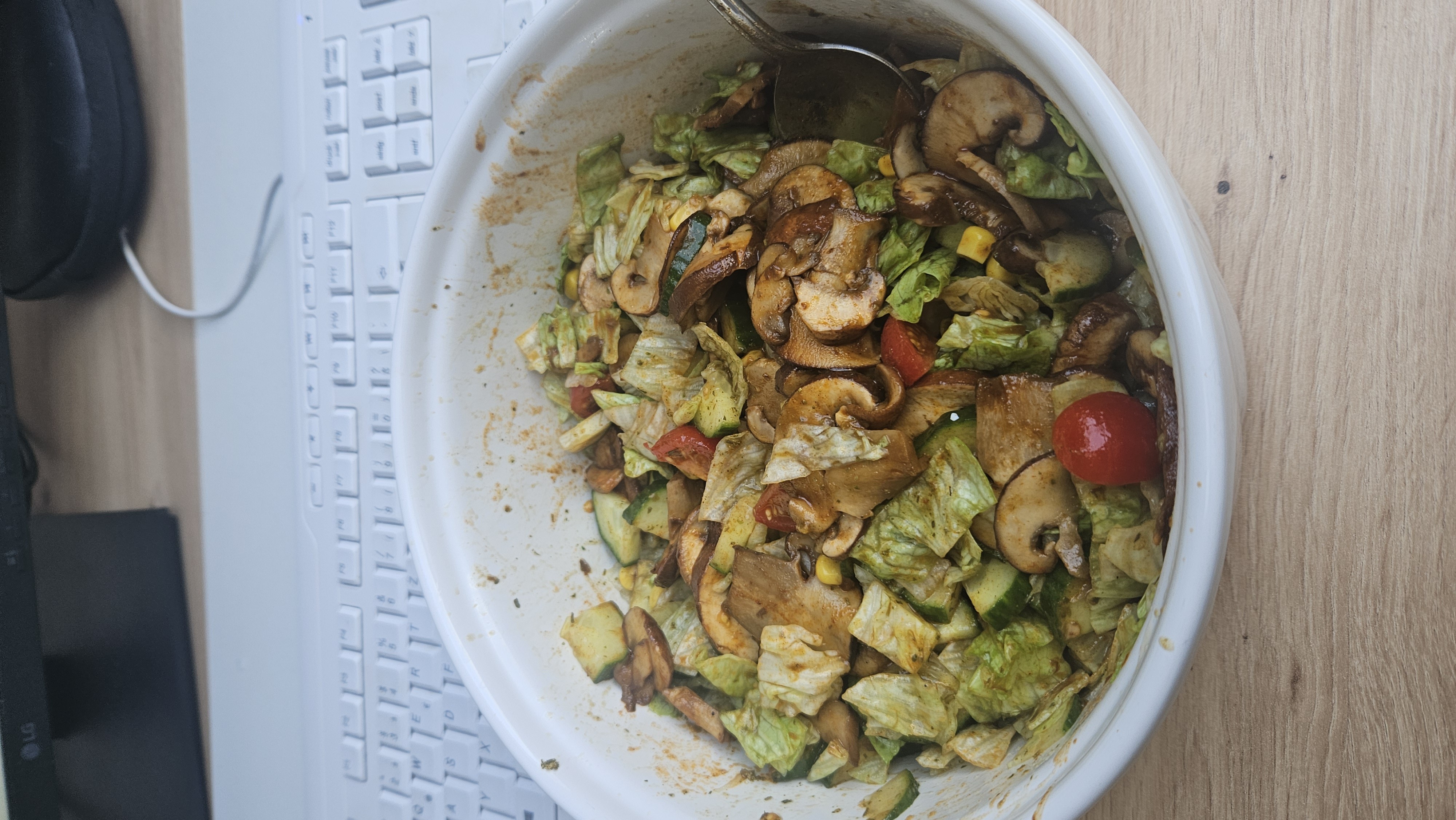 Gemischter Salat mit Pilzen