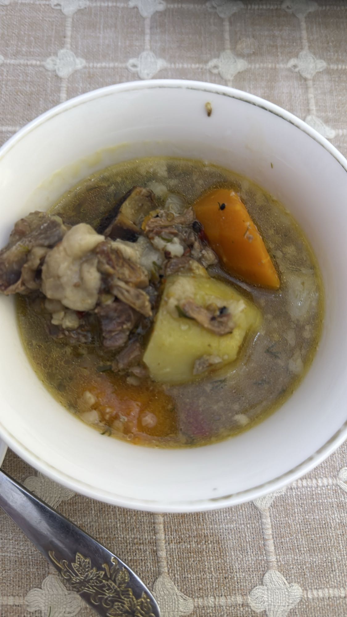 говяжий суп с овощами