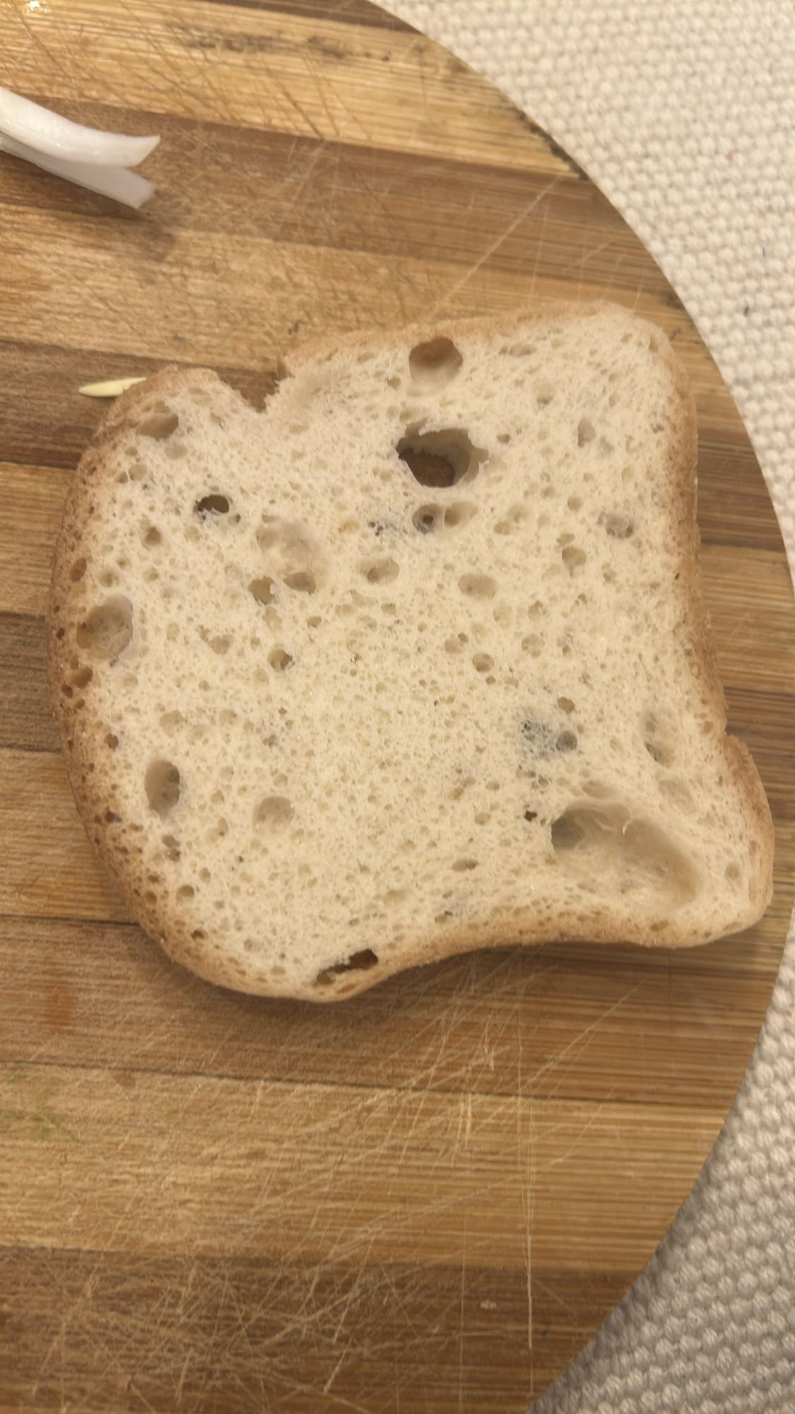 Felie de pâine albă