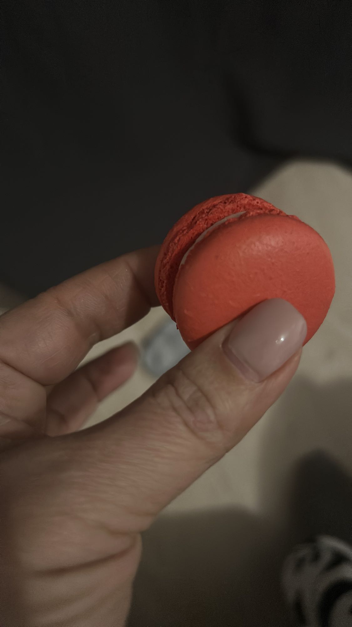 Macaron roșu