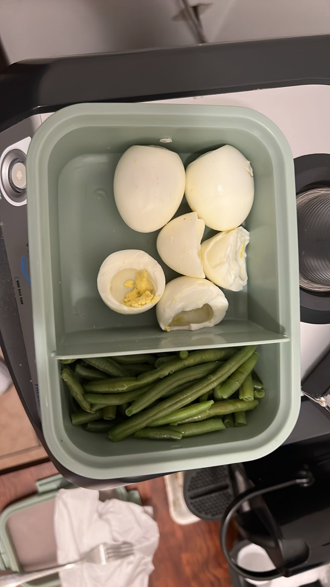 Yumurta ve Fasulye Kutusu